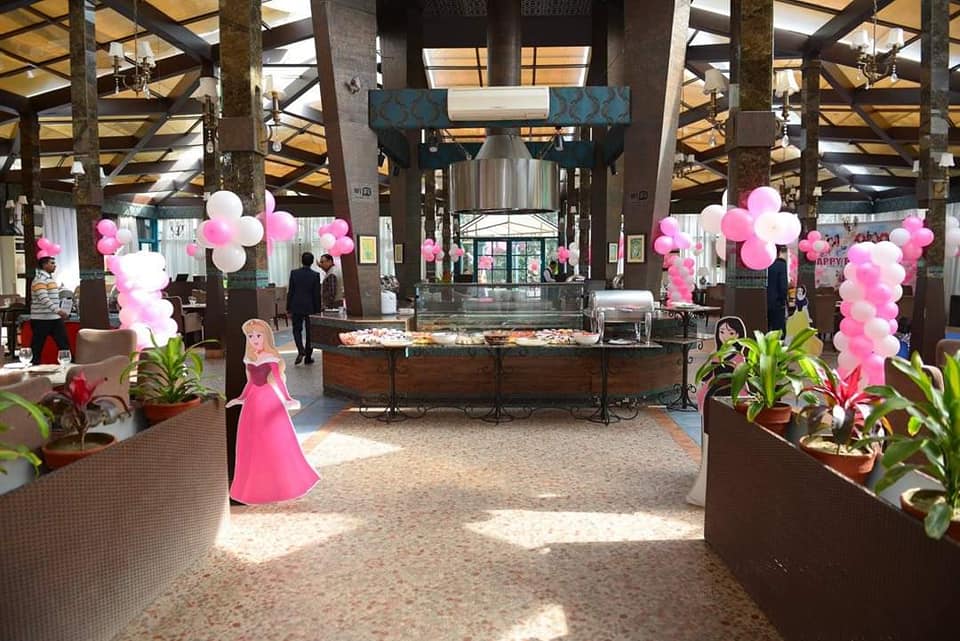 Best HI Tea Restaurants in Lahore