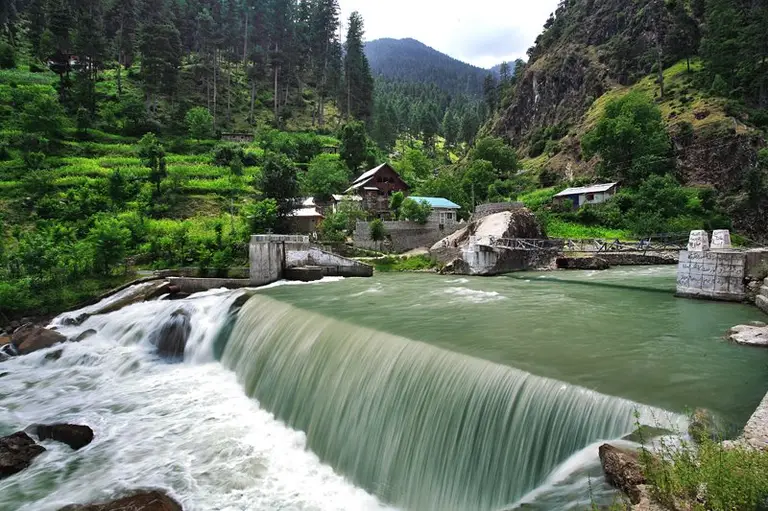 A Guide to Neelum Valley Azad Kashmir