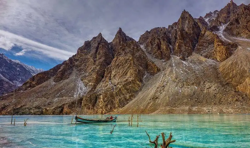A Travel Guide to Attabad Lake