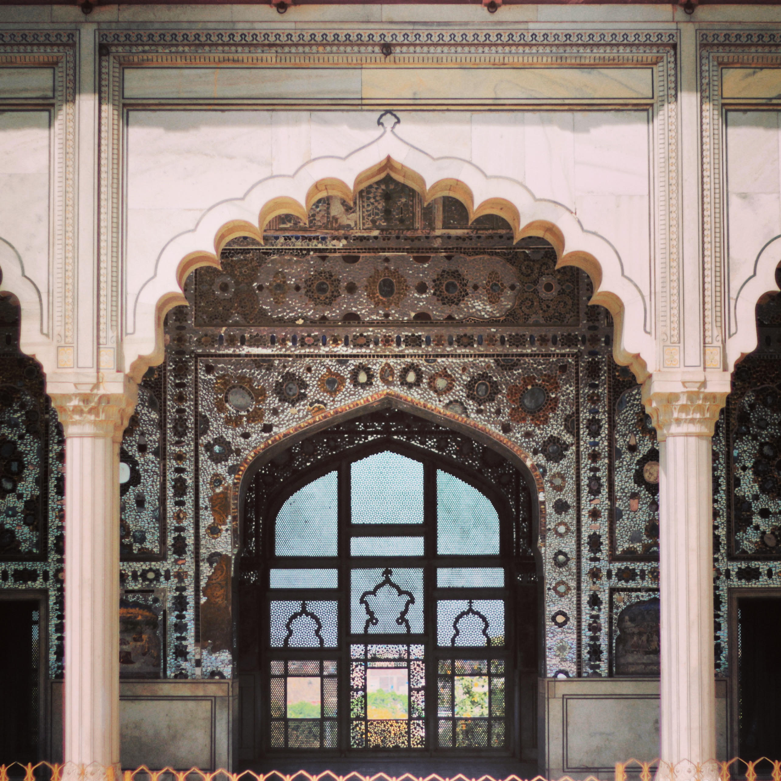 A Guide to lahore fort pakistan ( lahore ka kila )