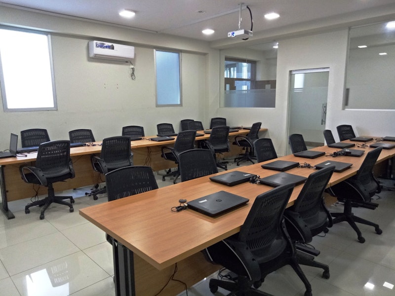 Coworking Space In karachi Shahrah-e-Faisal