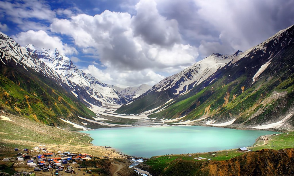 Naran Kaghan Tour Guide, Hotels & Details